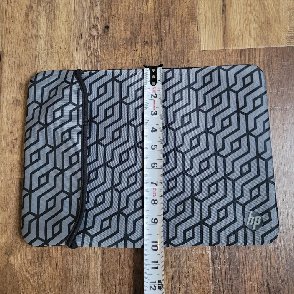 HP 14 Inch Gray Geometric Laptop Sleeve Case